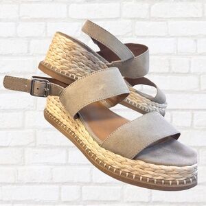 Joelle Wedge Heel Sandals Size 10